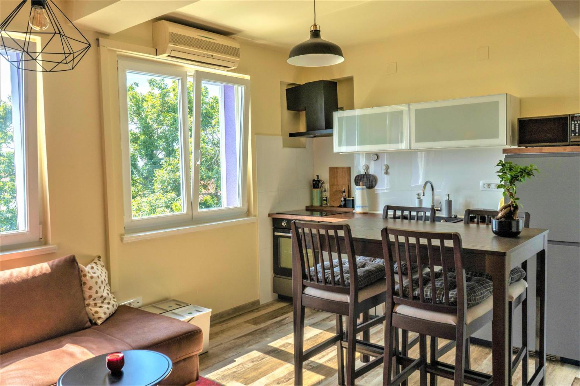 Apartment Near Beach With Sea View Opatija Bagian luar foto