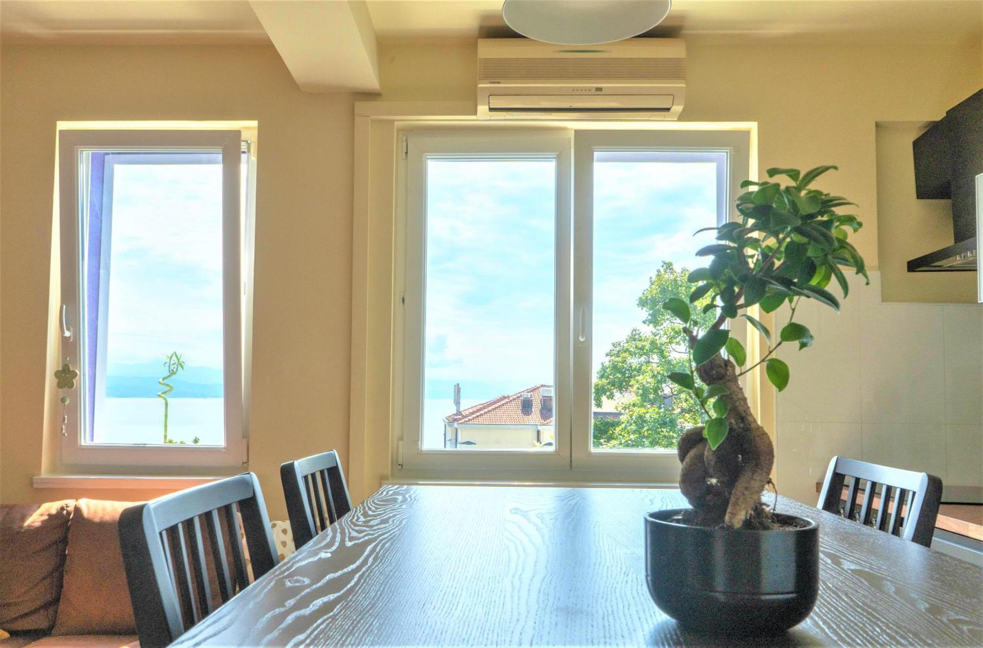 Apartment Near Beach With Sea View Opatija Bagian luar foto